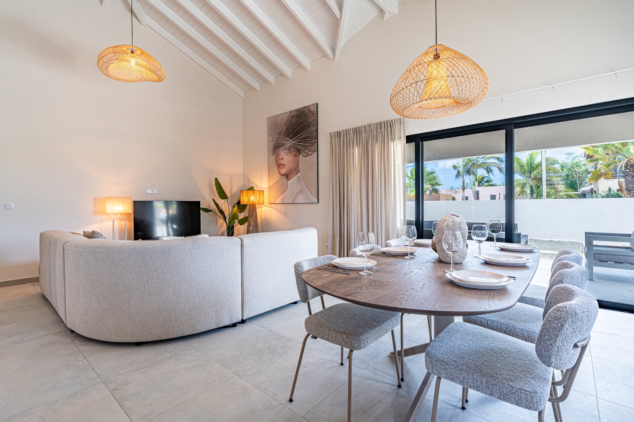 Dining and living space at Kaya Sirena